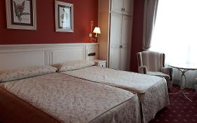 Hotel Leonor Miron